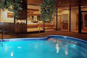 Sybaris Pool Suites Mequon Brown Deer Exterior foto