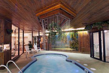 Sybaris Pool Suites Mequon Brown Deer Exterior foto
